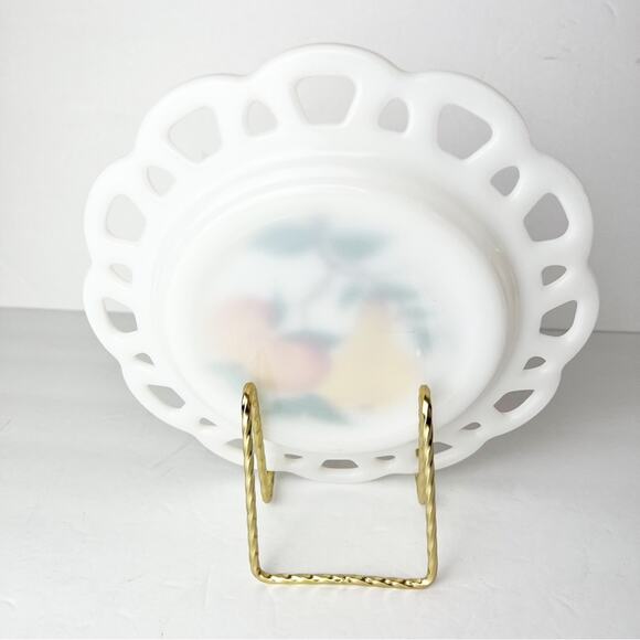 Vintage Milk Glass Lace Edge Hand painted Fruit Pear Peach 8 inch Dessert Plate - Picture 2 of 5